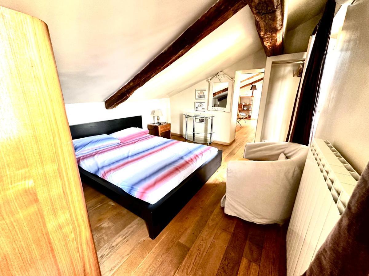 Le Finestre Sulla Mole Apartment ตูริน ภายนอก รูปภาพ