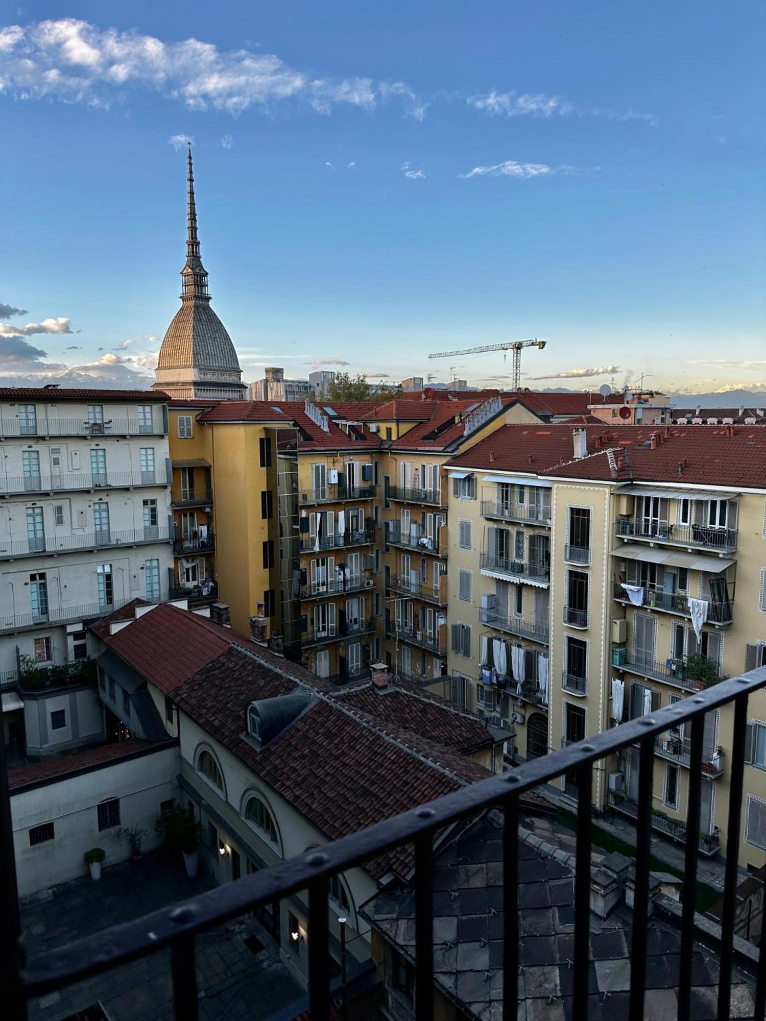 Le Finestre Sulla Mole Apartment ตูริน ภายนอก รูปภาพ