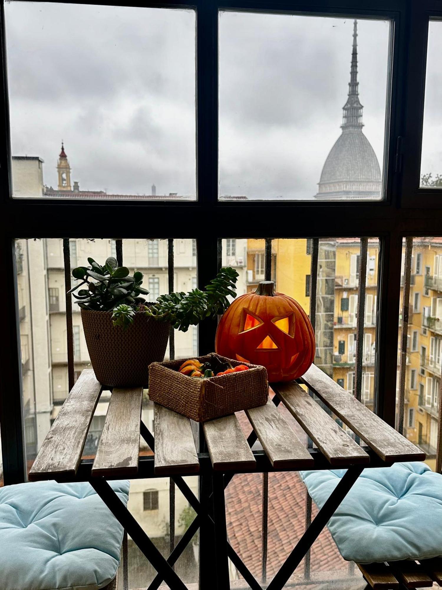 Le Finestre Sulla Mole Apartment ตูริน ภายนอก รูปภาพ